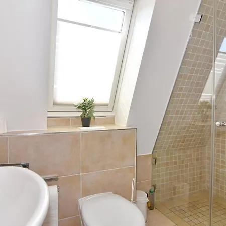 Amerij, Whg 4 *